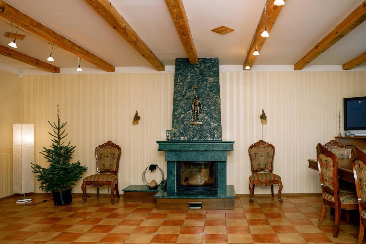 Bash Village House เวนต์สปิลส์ ภายนอก รูปภาพ