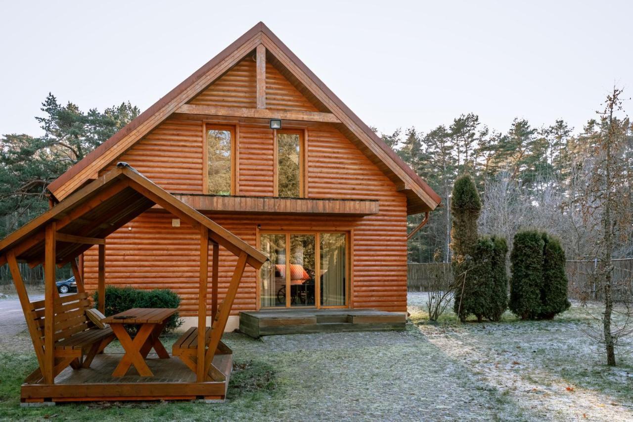 Bash Village House เวนต์สปิลส์ ภายนอก รูปภาพ
